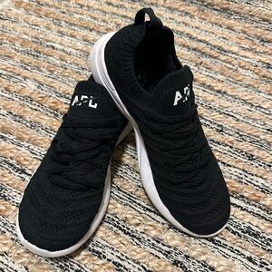 APL Techloom Wave Sneakers Big Kids 3 Black Slip On Athletic Propulsion Labs